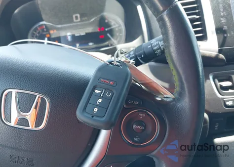 2018 Honda Pilot Ex-L z USA, uszkodzony, nr VIN 5FNYF5H74JB027592